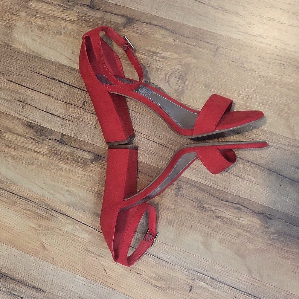 WORTHINGTON Red Wor Beckwith Faux Suede Open Toe 3 1/2" Ankle Strap Sandal - 8M - Picture 3 of 10